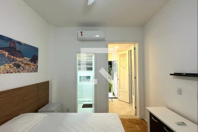 Furnished 1-bedroom apartment with 65 m² and 2 bathrooms — photo 3