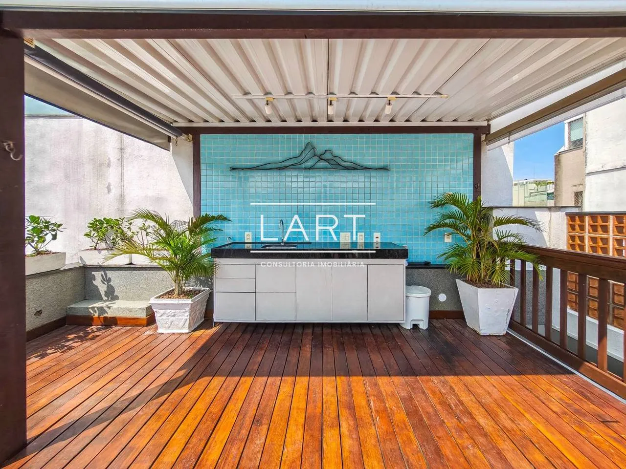 Apartamento de 310 m² com lava-louças e banheira — photo 18