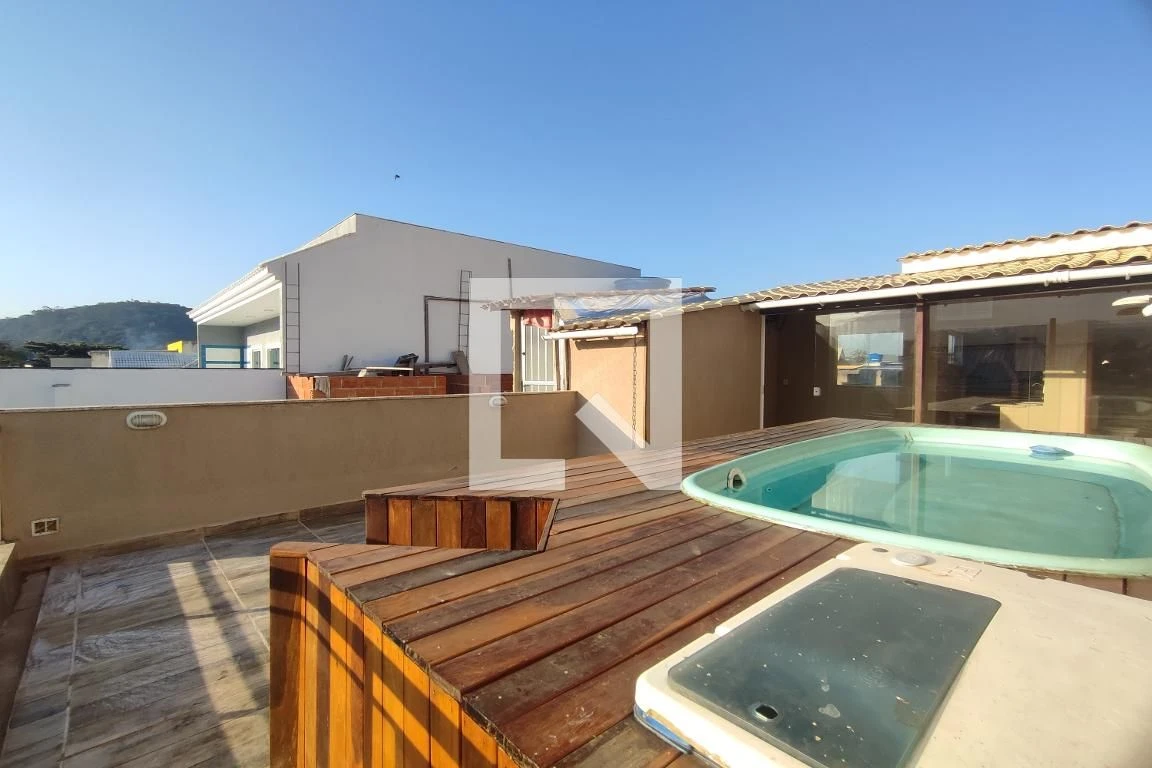 Unfurnished house with 3 bedrooms and 4 bathrooms — photo 45