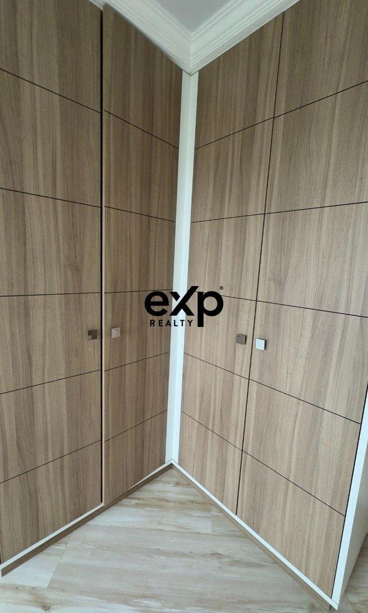 2-bedroom apartment with a home office — photo 11