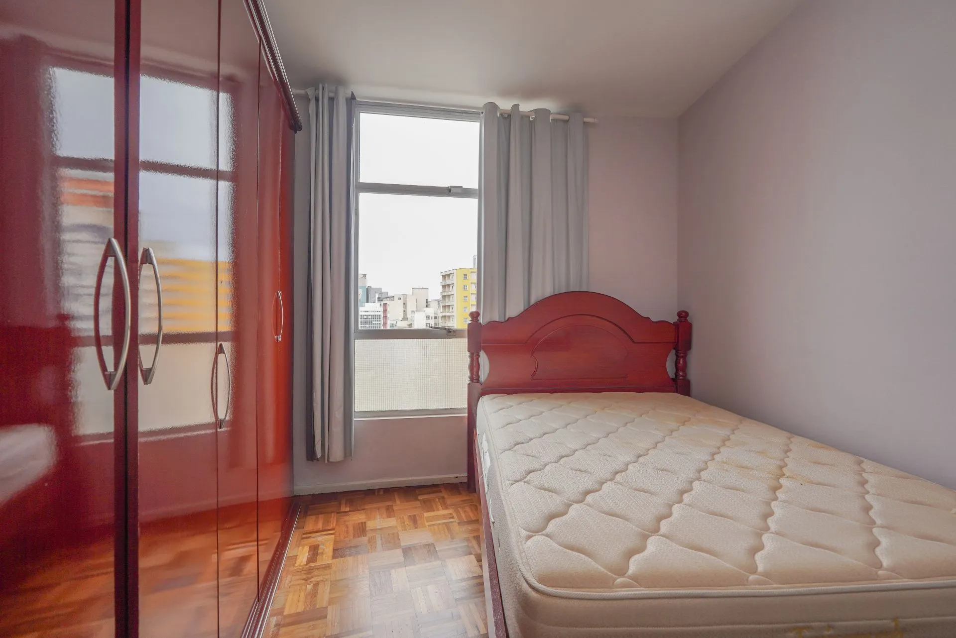 Home office in a 3-bedroom apartment, 140 m² — photo 7