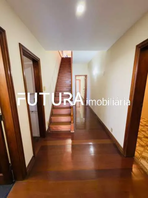 Duplex penthouse with 4 bedrooms and 5 bathrooms — photo 21