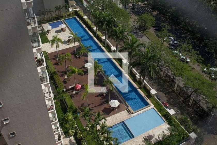 Glass-enclosed balcony in a 2-bedroom apartment, 69 m² — photo 9