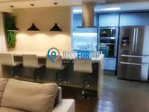 Furnished 2-bedroom apartment with 4 bathrooms — photo 5