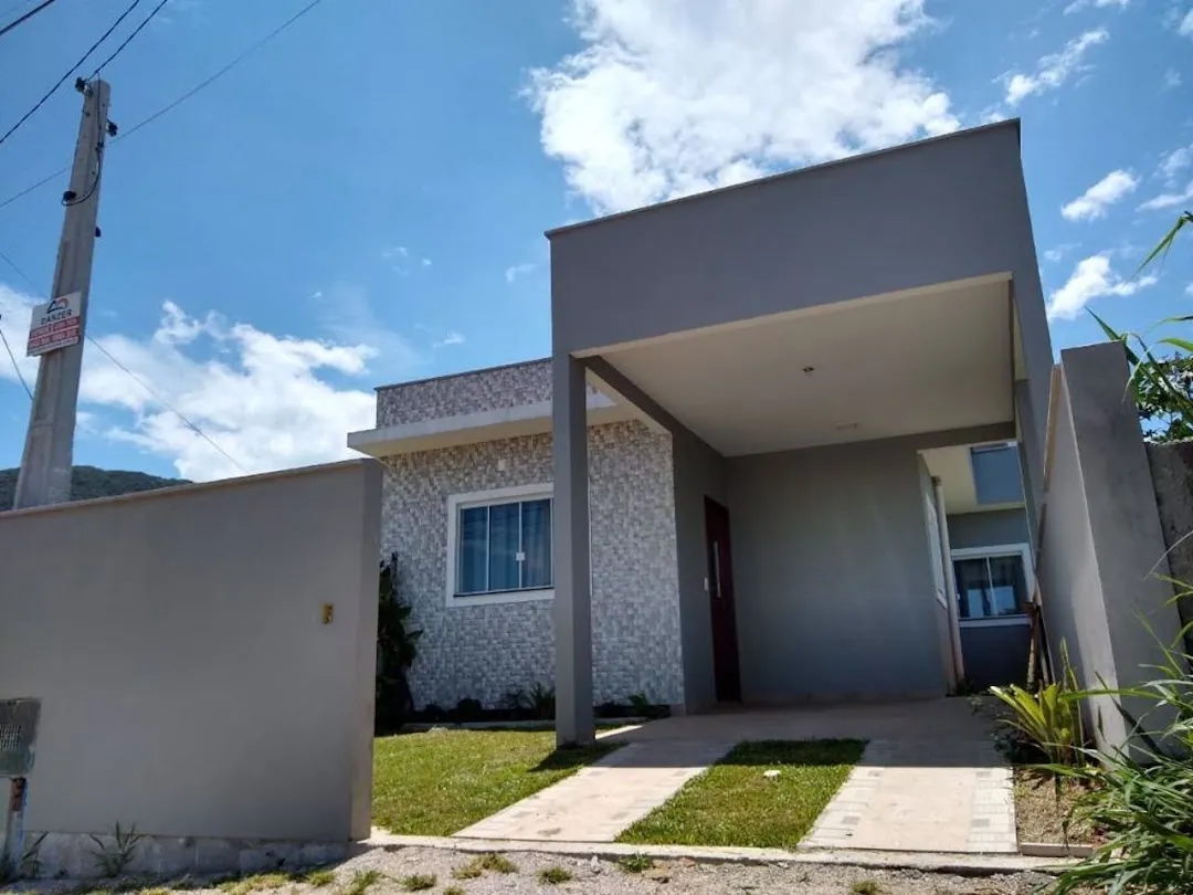 3-bedroom house with a grill on the balcony in Florianópolis — photo 5