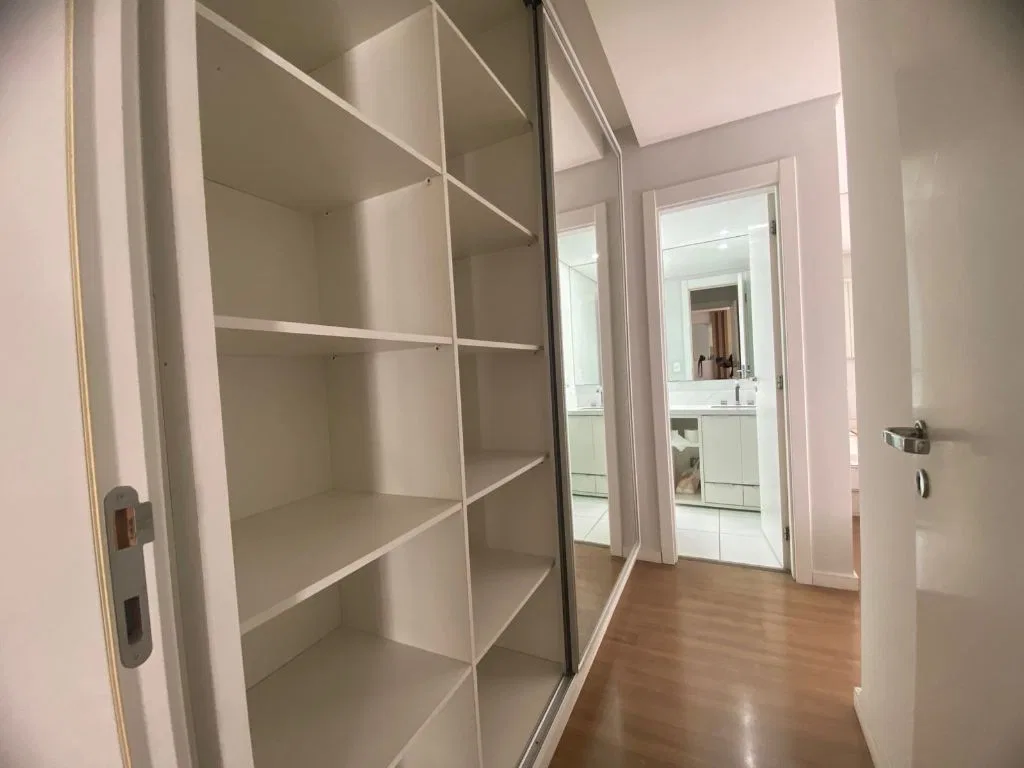 Квартира з 3 спальнями та заскленим балконом 78 м² — photo 13