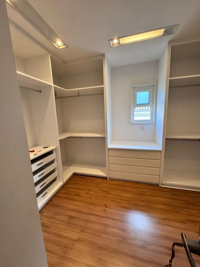 Ванна та 6 спалень: будинок 993 м² — photo 11