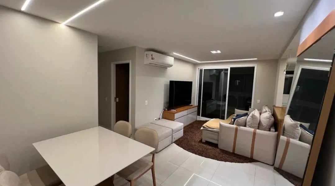 Furnished apartment with an enclosed balcony — photo 7