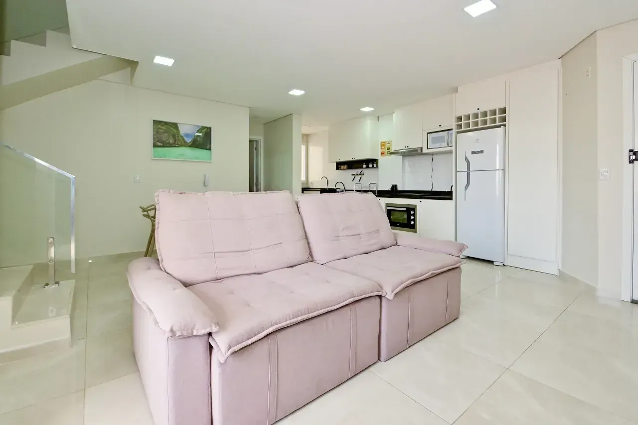 Furnished 1-bedroom apartment with 3 bathrooms — photo 16