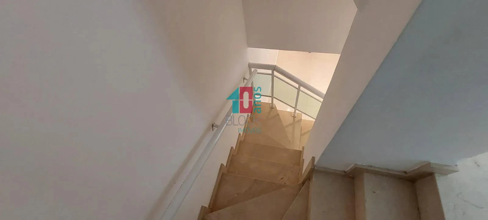 Casa de 200 m² com 4 suítes e 3 vagas — photo 11