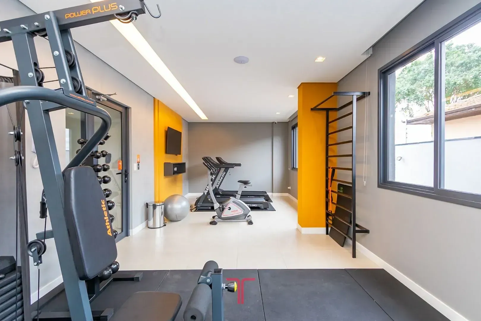 Furnished 45 m² studio with 1 bedroom and 1 bathroom — photo 106