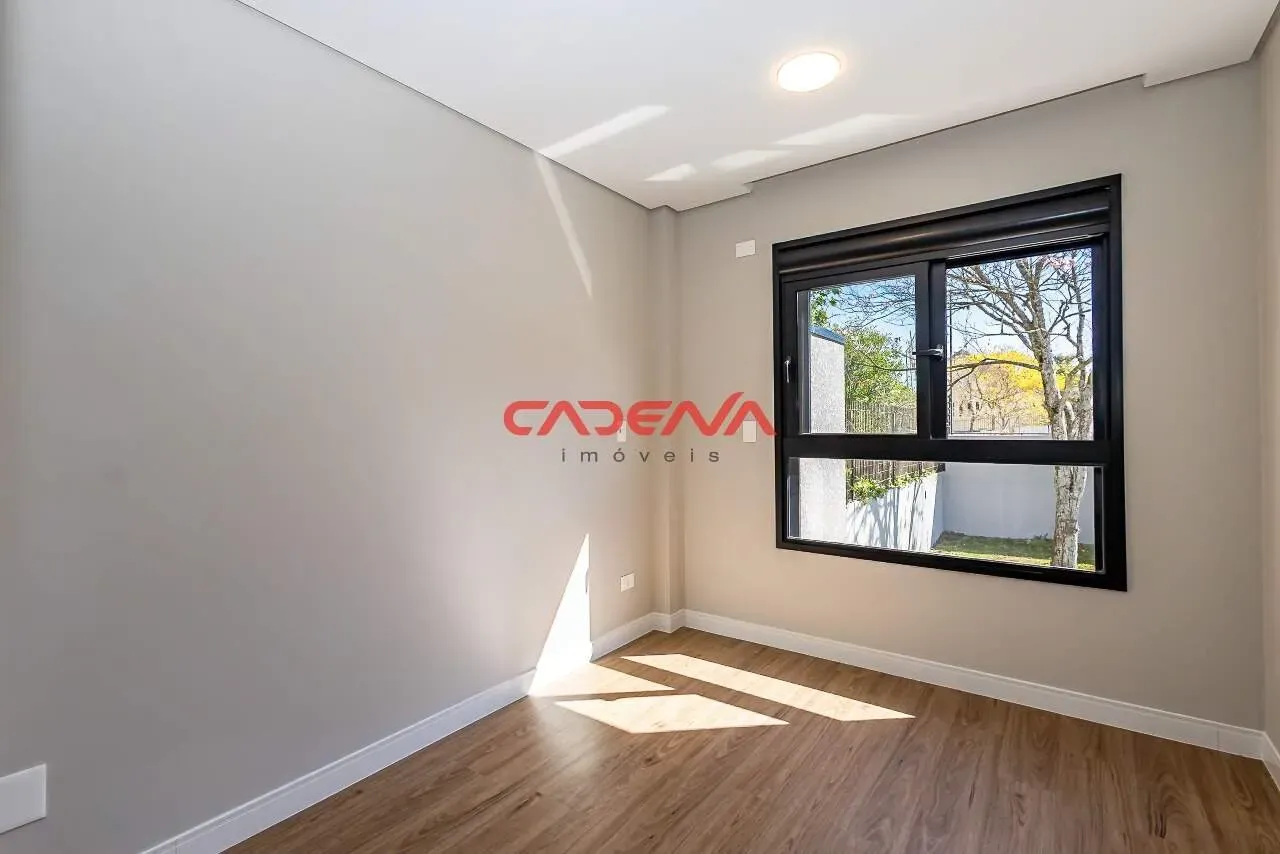 House with 4 bedrooms and 306 m² plus a balcony — photo 25