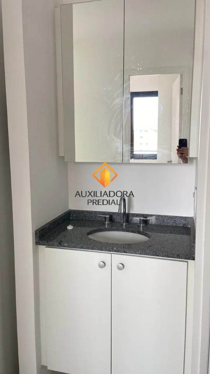 Apartamento mobiliado com 2 quartos e varanda fechada — photo 17