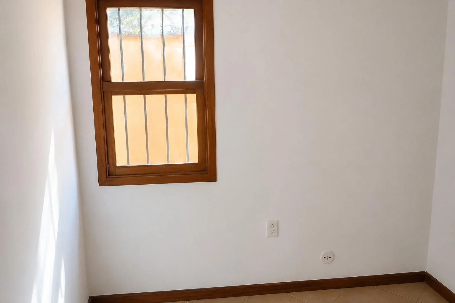 House with 4 bedrooms, 2 en-suites and 1 parking space — photo 13