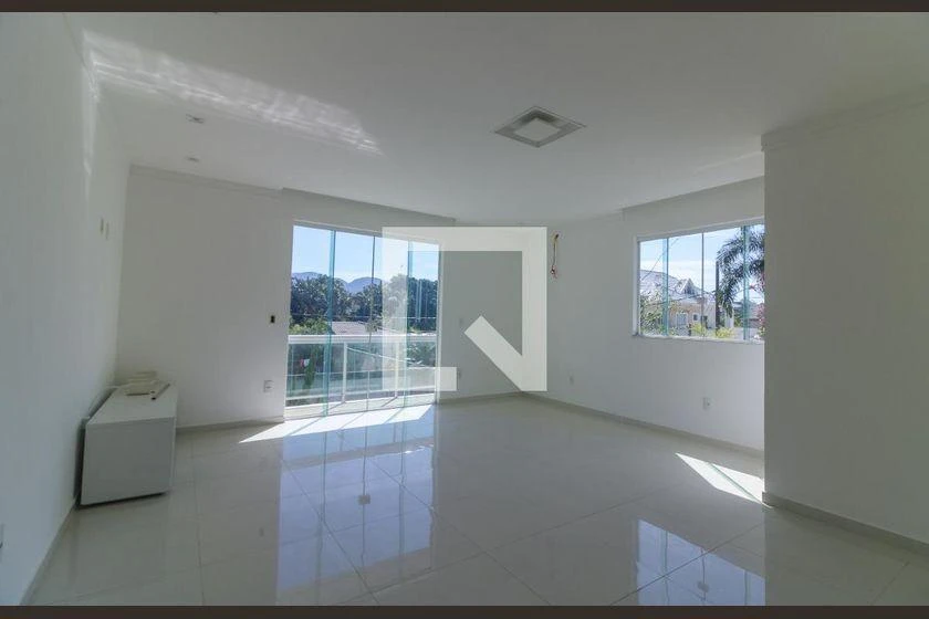Condominium house with 5 bedrooms and 4 bathrooms — photo 37