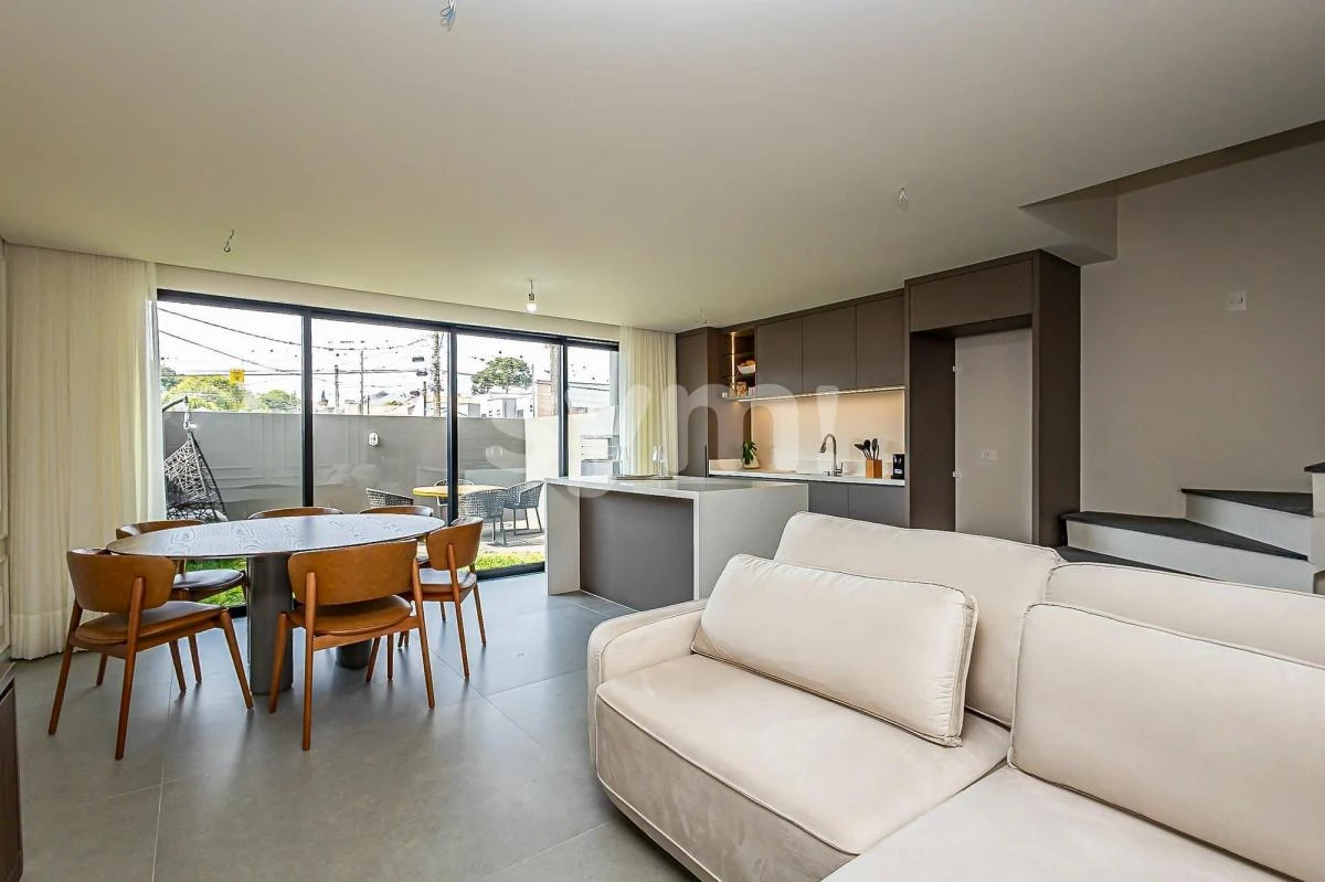 3-bedroom house, 1 with its own bathroom, 138 m², Curitiba