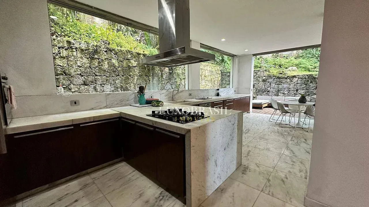 Casa amueblada con 4 dormitorios y parrilla en balcón — photo 4