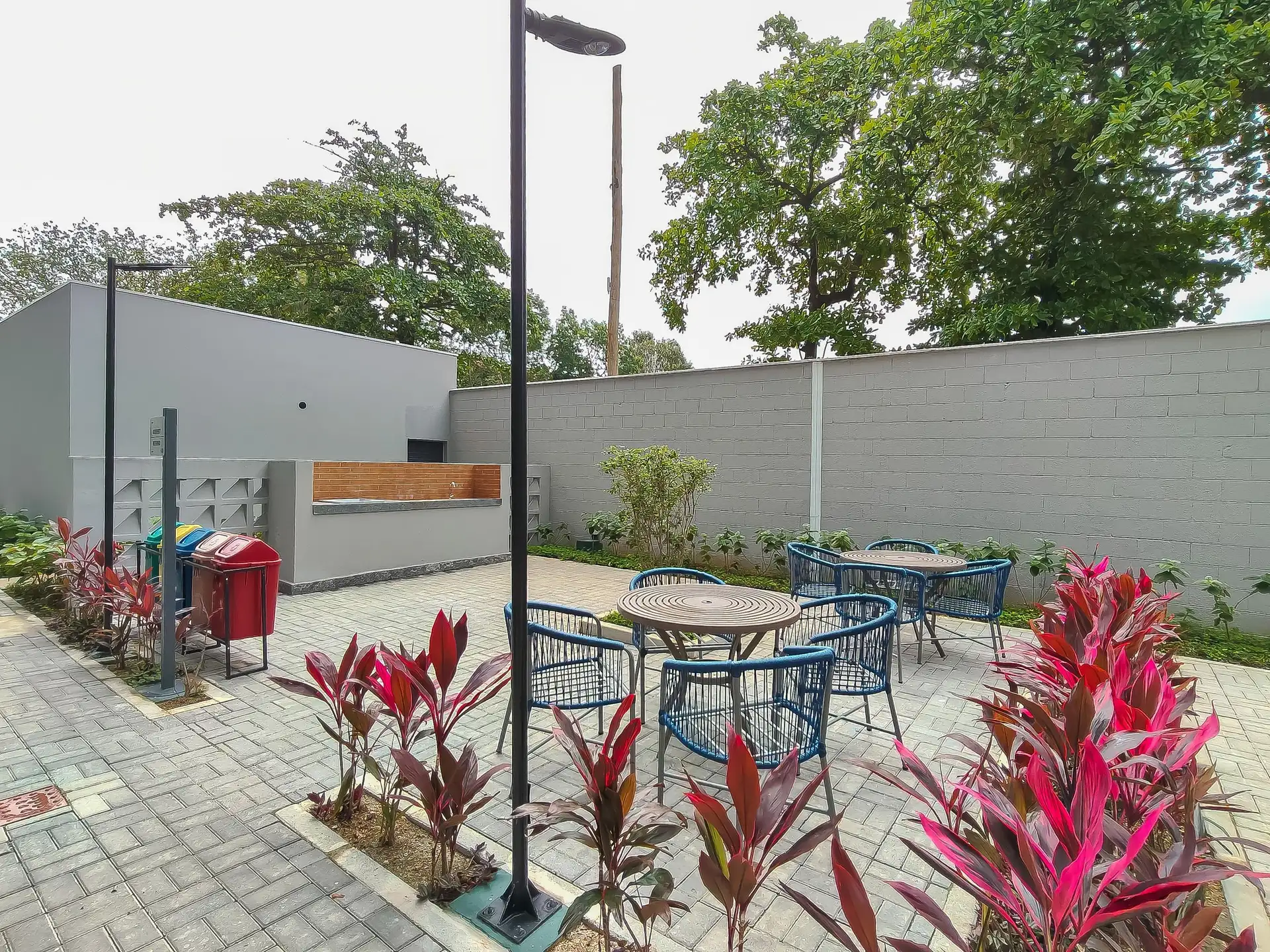 Apartment, 38 m², with a glass-enclosed balcony — photo 48