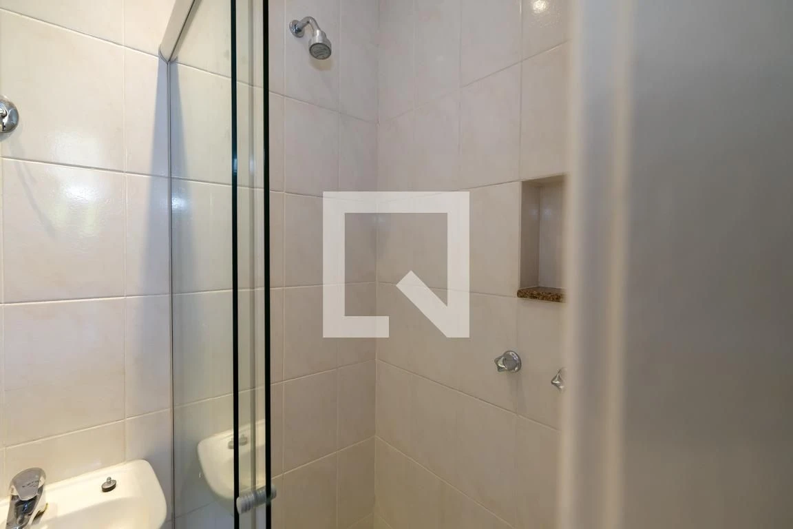 Furnished apartment with 3 bedrooms and private BBQ — photo 42