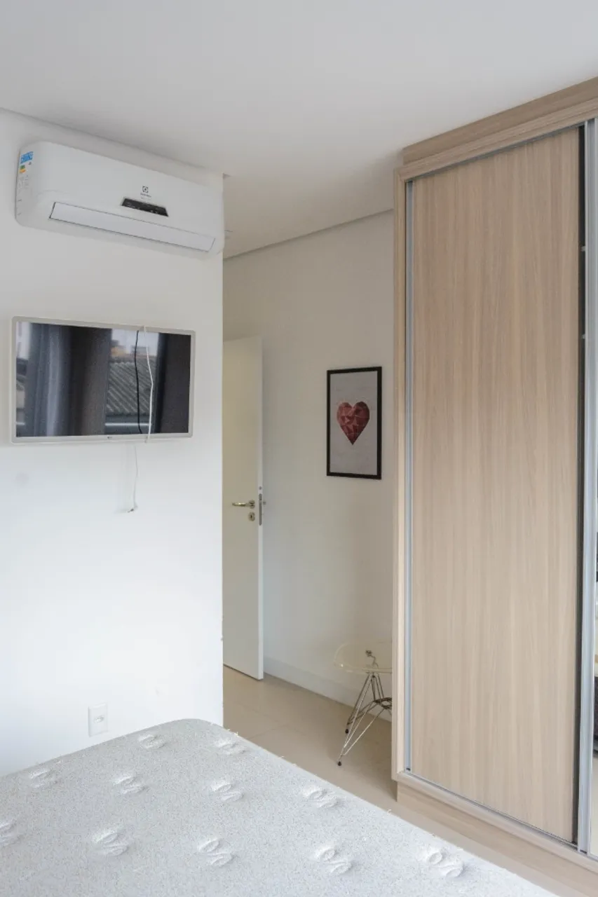 2-bedroom apartment with a home office in Florianópolis — photo 4