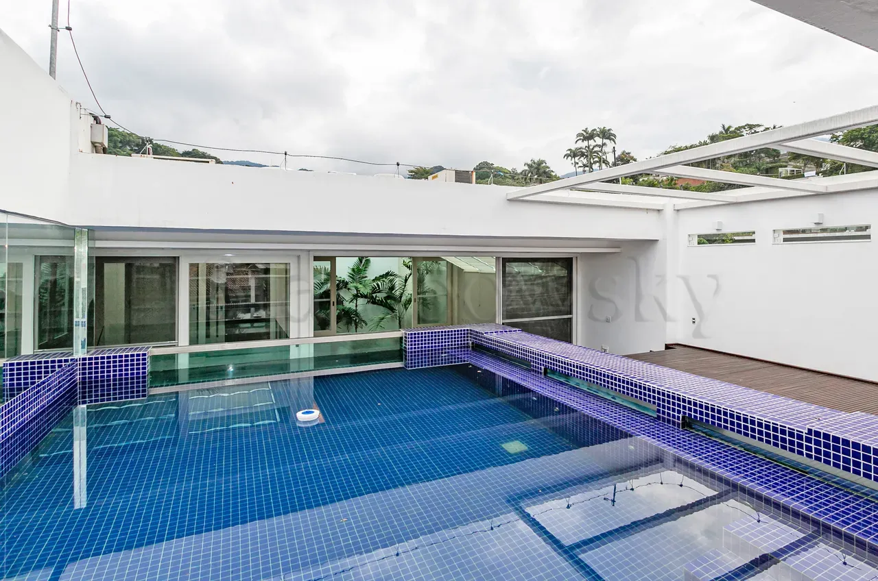 House with 3 bedrooms and a closed-off gas kitchen — photo 6