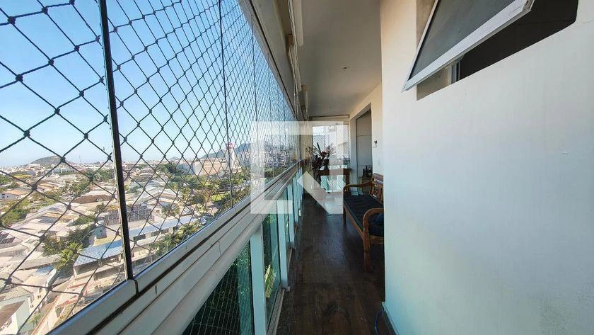 Панорамные окна и 4 спальни: квартира 200 м² — photo 42