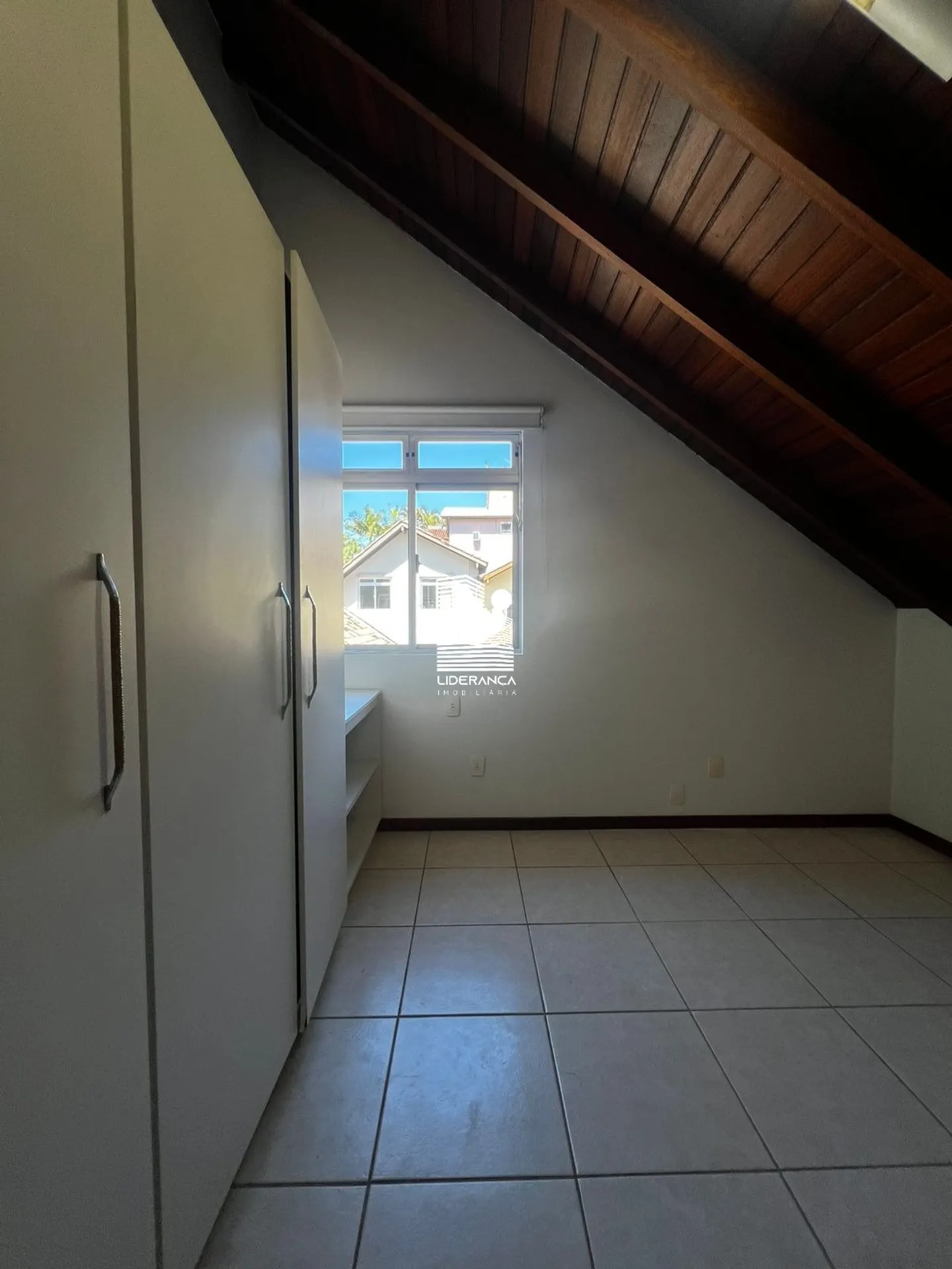 180 m² house with 3 bedrooms, 2 baths and a balcony — photo 7
