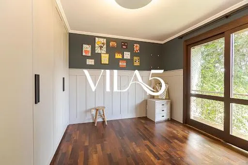 3-bedroom house with a bathtub in Curitiba — photo 51