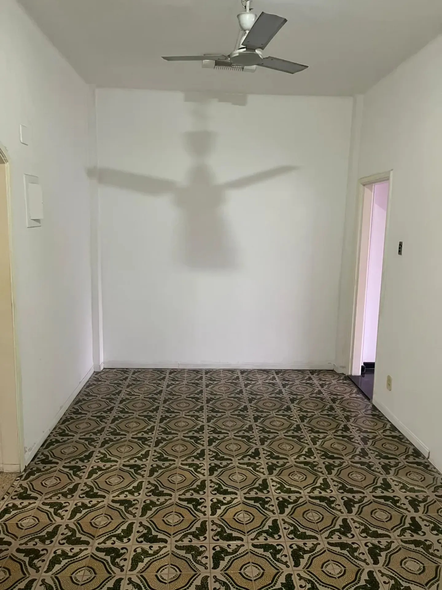 3-bedroom apartment, 1 with its own bathroom, 125 m² — photo 17