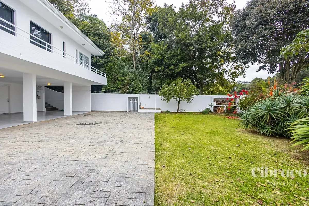 Unfurnished gated condo house with 3 bedrooms and 220 m² — photo 35