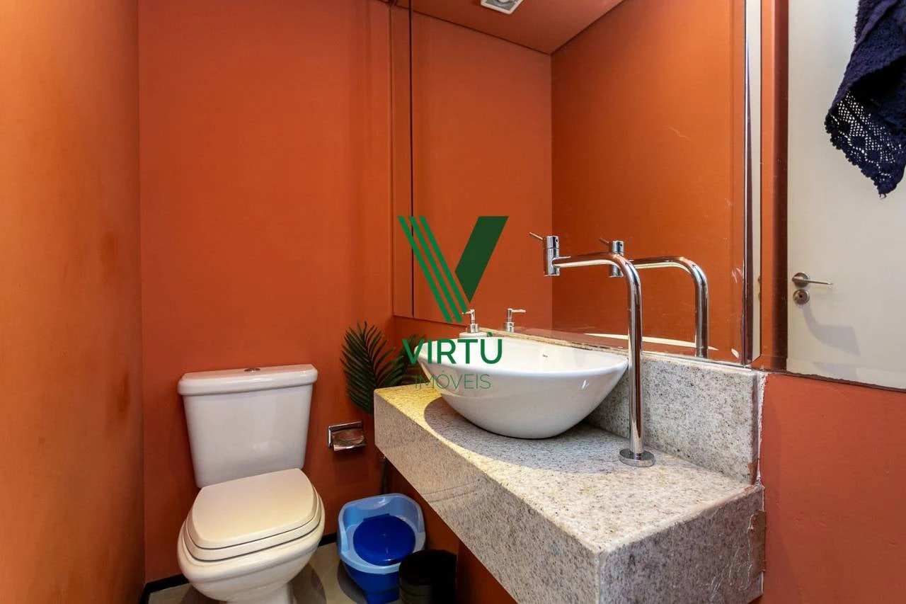 Furnished 3-bedroom apartment with enclosed balcony — photo 20