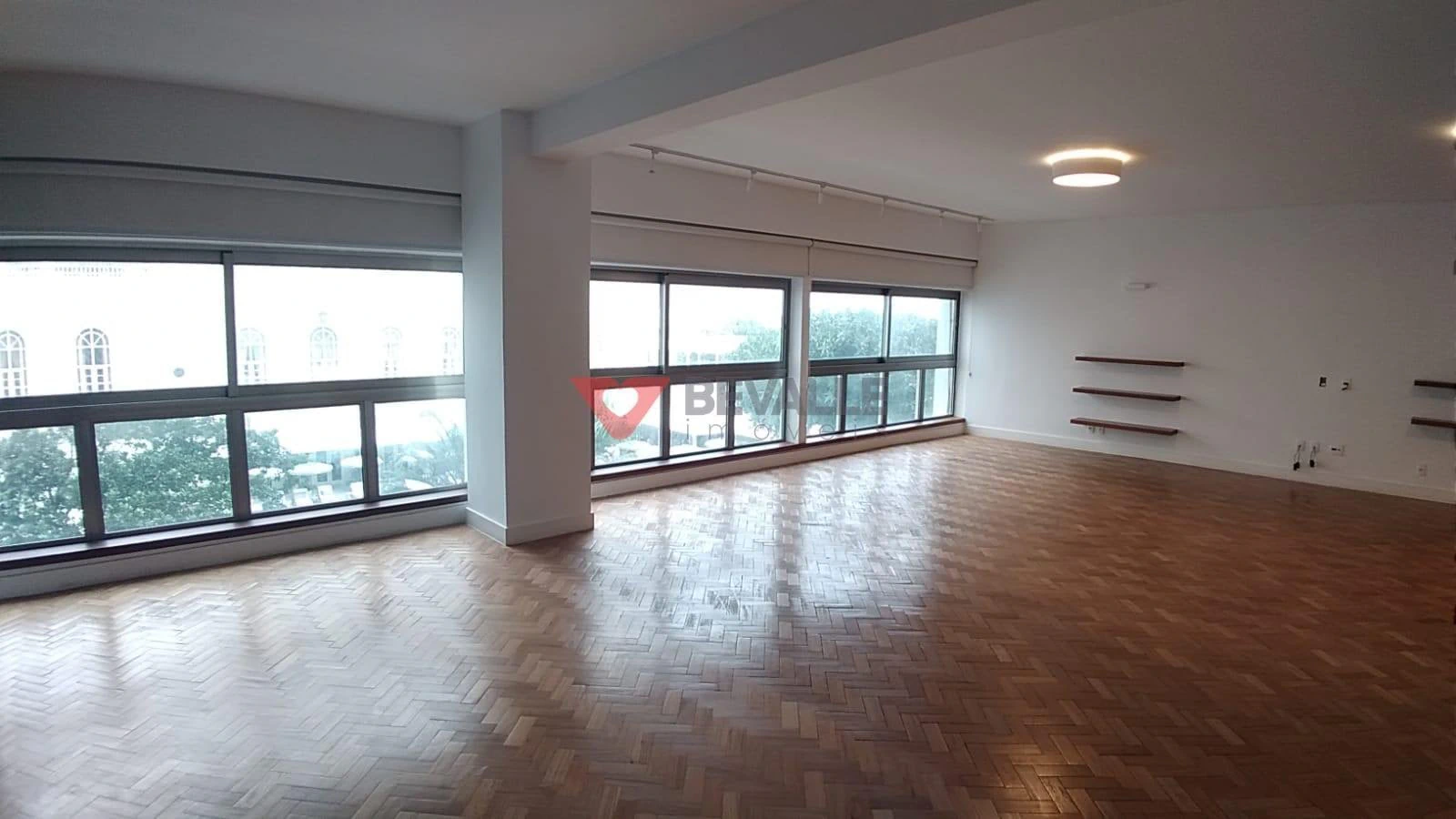 Rental apartment with 3 bedrooms, balcony, 3 baths — photo 15