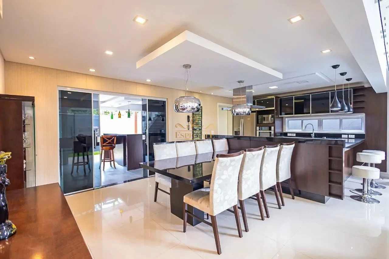 Furnished house in a gated community with 4 bedrooms and balcony — photo 2