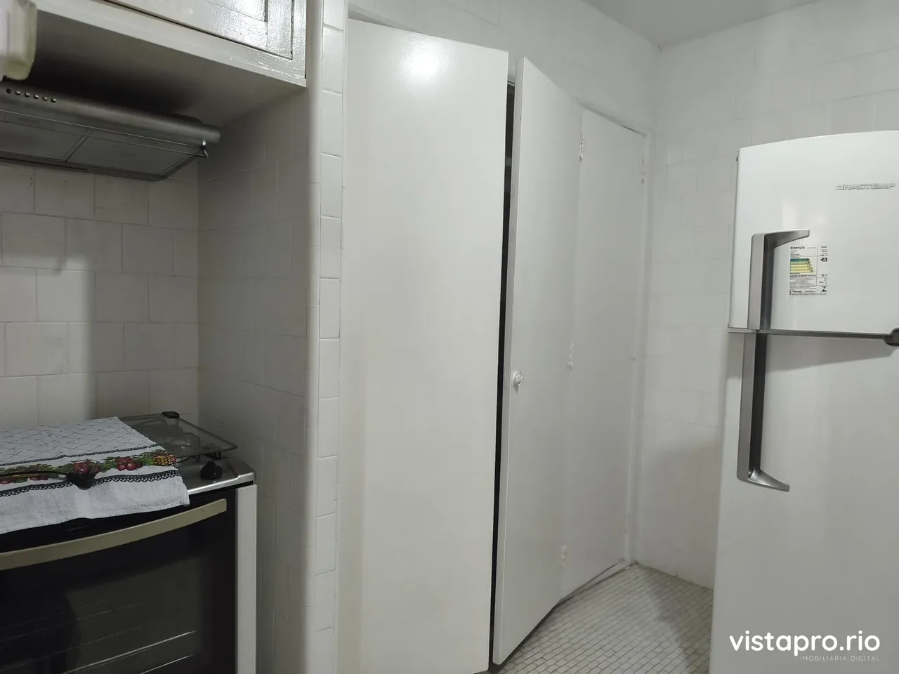 Furnished apartment with 3 bedrooms and 2 bathrooms — photo 9