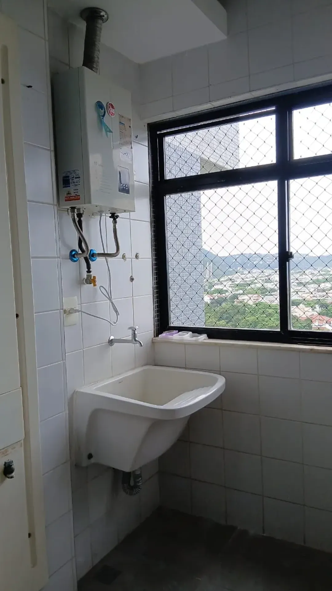 Вид на воду та 3 спальні: квартира 105 м² — photo 21