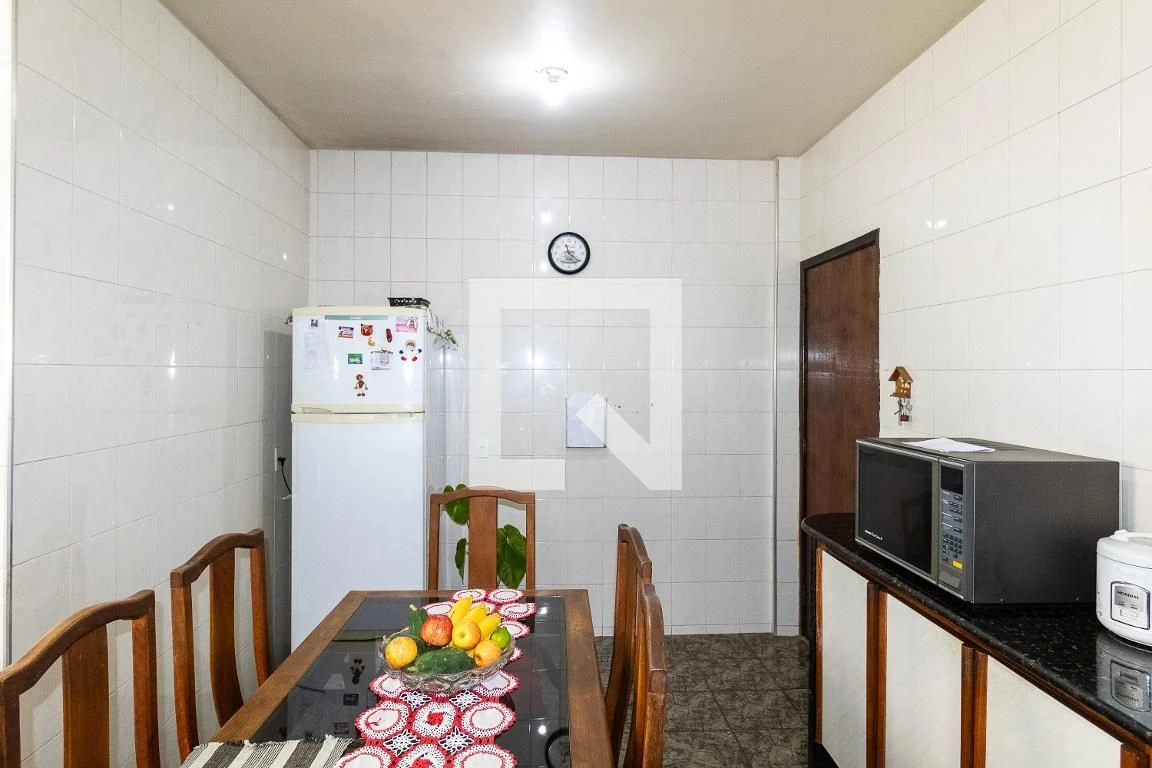 Casa de 2 andares com 238 m², 3 quartos e jardim — photo 62