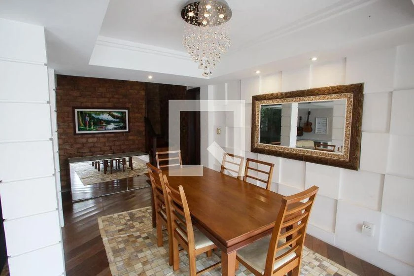 Furnished 400 m² house with 4 bedrooms and 4 bathrooms — photo 46