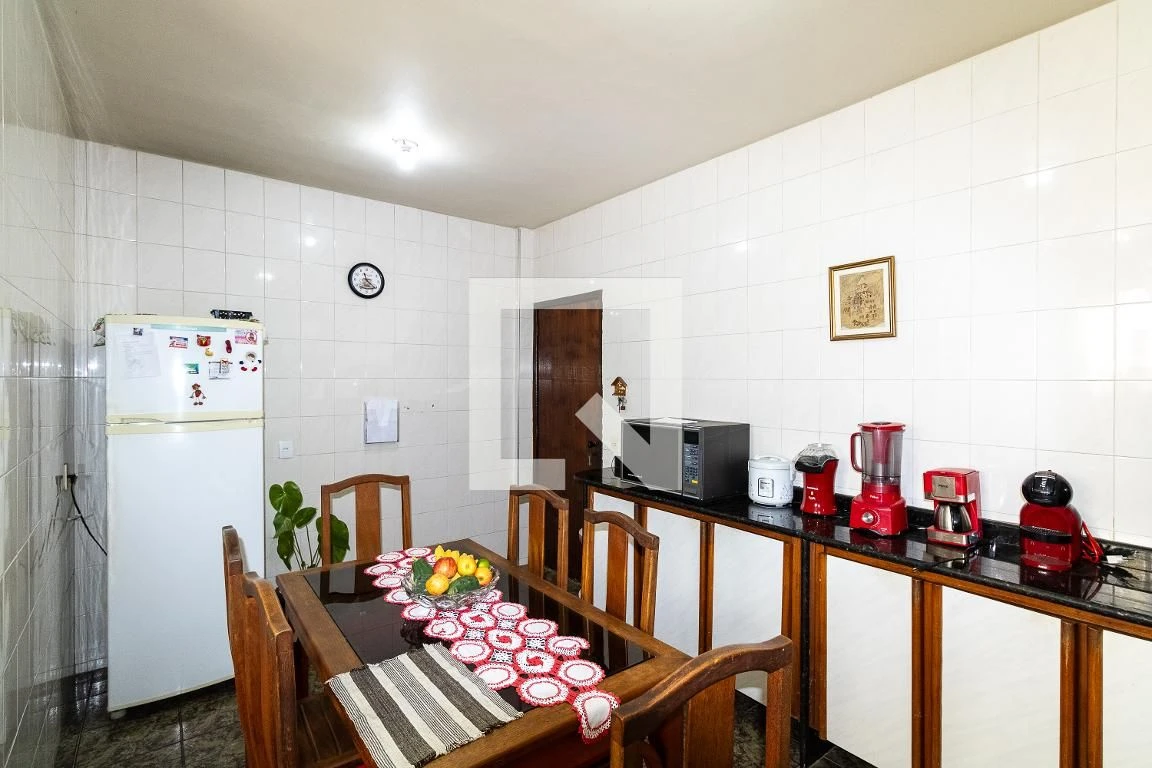 Casa de 2 andares com 238 m², 3 quartos e jardim — photo 61