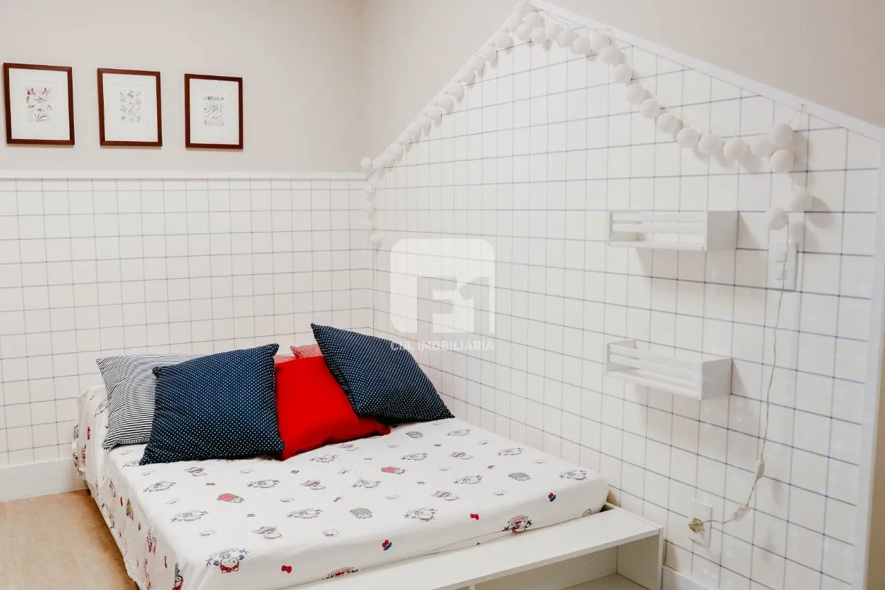 3-bedroom apartment with a private pool in Florianópolis — photo 47