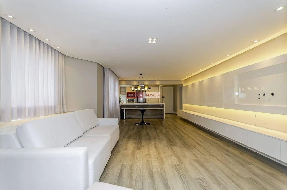 Furnished apartment, 193 m², with a private pool