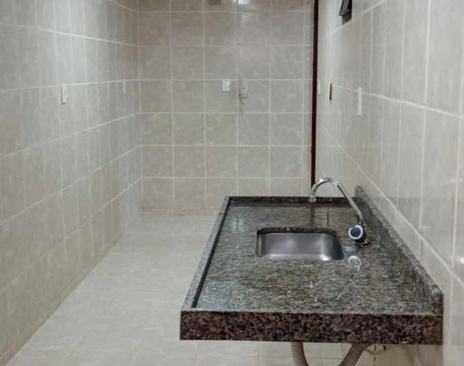 First-floor apartment with 3 bedrooms, 1 en-suite and balcony — photo 8