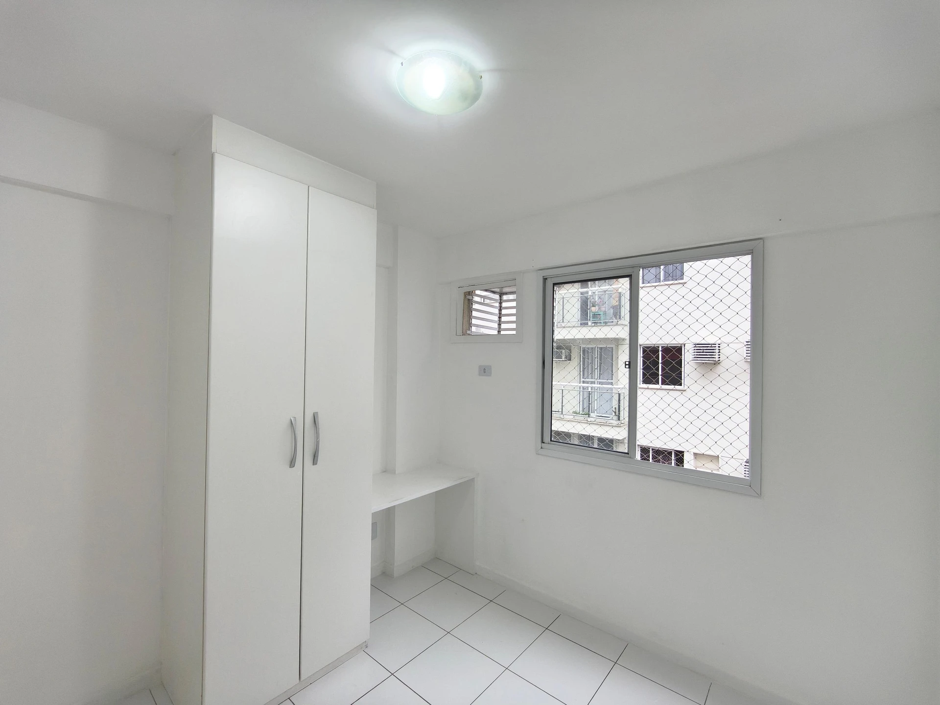 Home office in a 2-bedroom apartment, 57 m² — photo 3