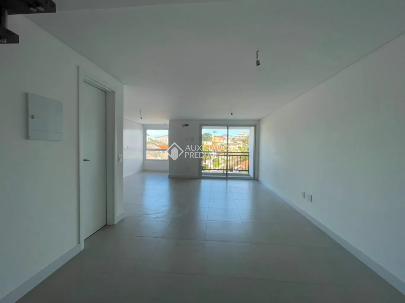 2-bedroom apartment with balcony and terrace — photo 39