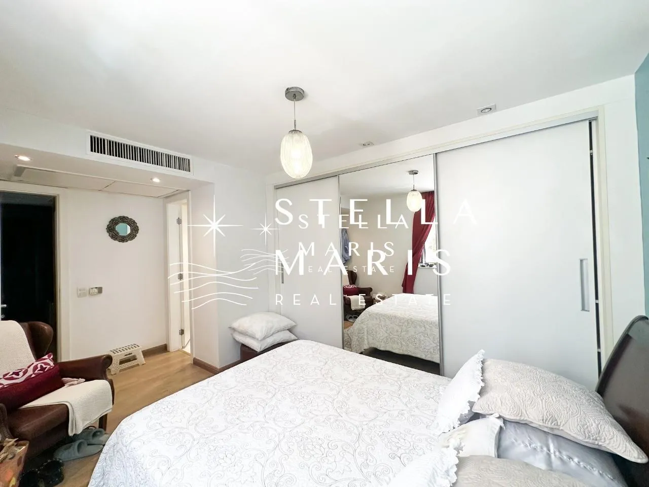 Furnished apartment with 3 bedrooms and a balcony — photo 10
