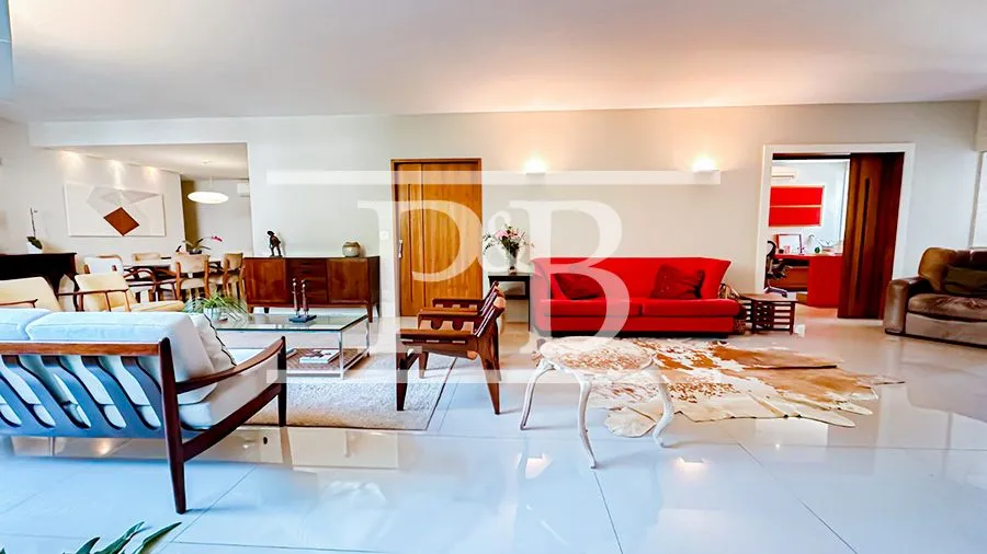 Unfurnished 4-bedroom apartment 200 m² with open-plan kitchen — photo 17