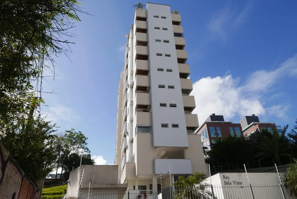 Apartamento de 3 dormitorios con cocina a gas separada