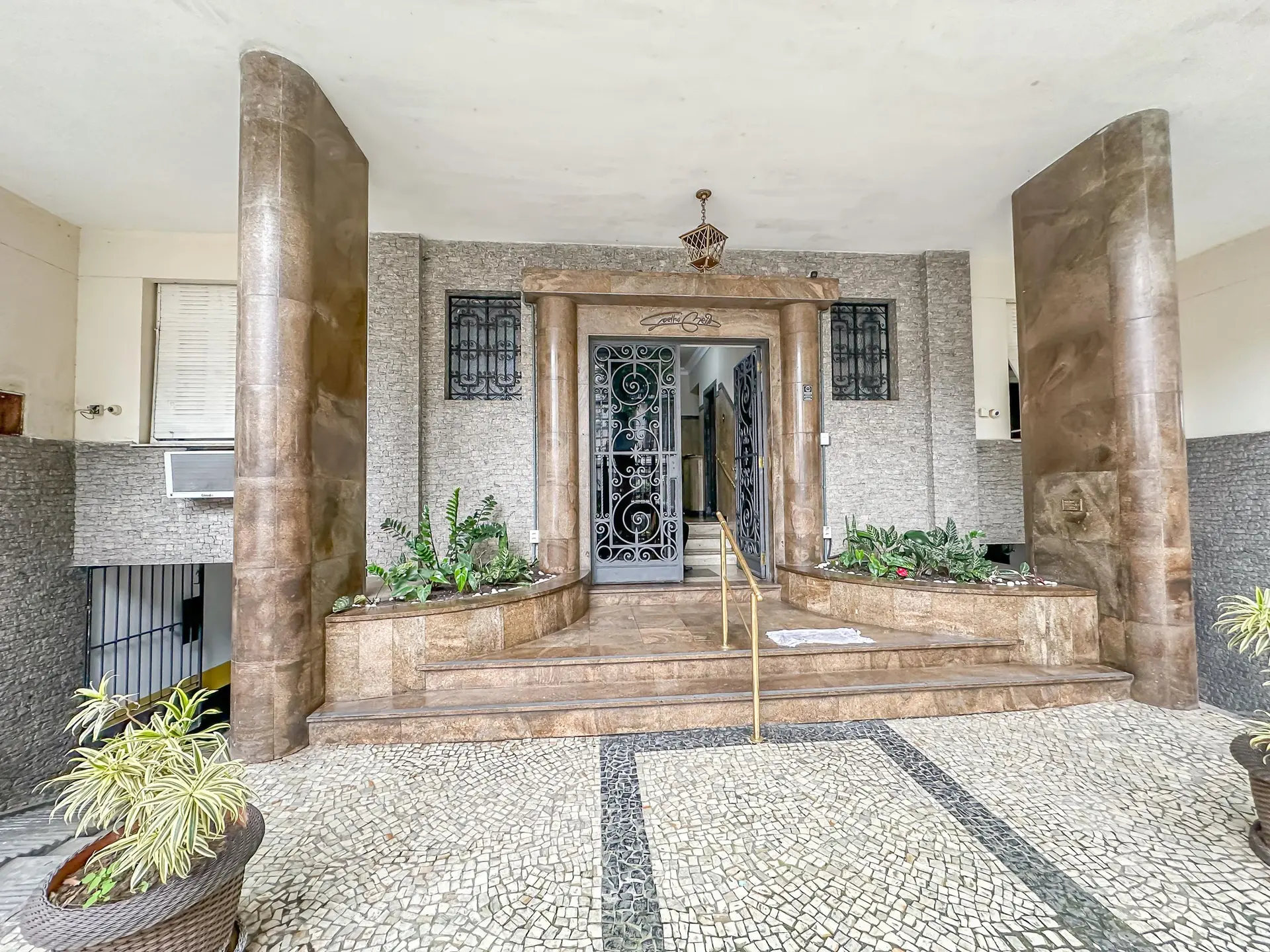Дерев'яна підлога або ламінат та 2 спальні: квартира 83 м² — photo 34