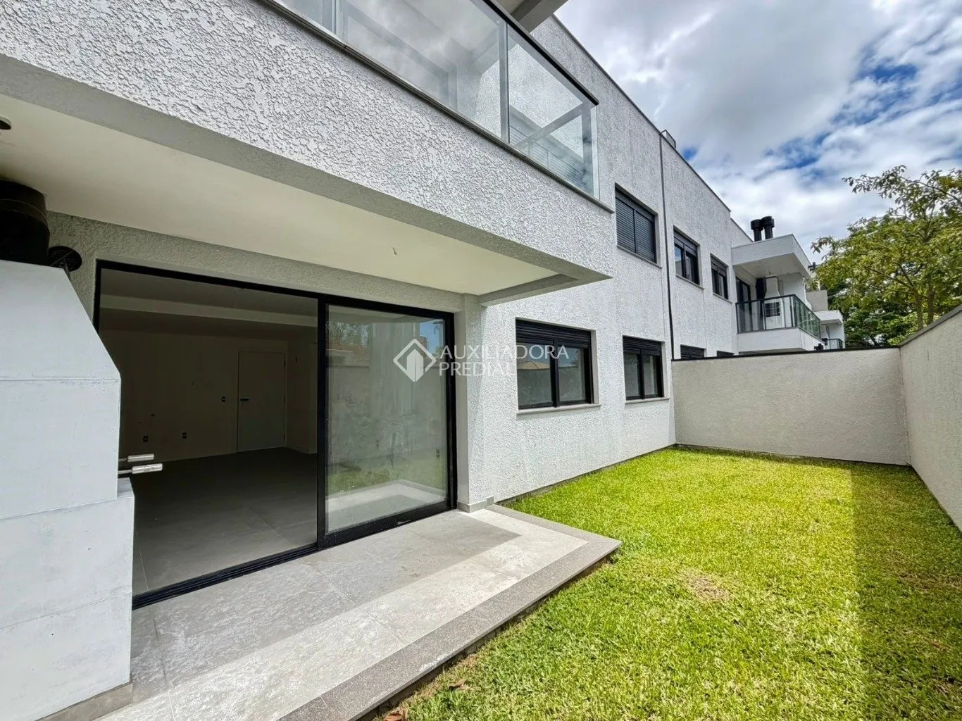 110 m² apartment with 2 bedrooms and balcony grill