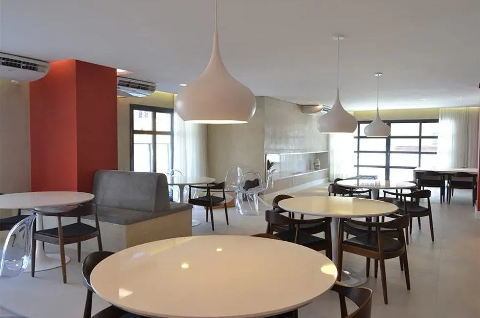 Apartment on the 10th floor with a glass-enclosed balcony — photo 10