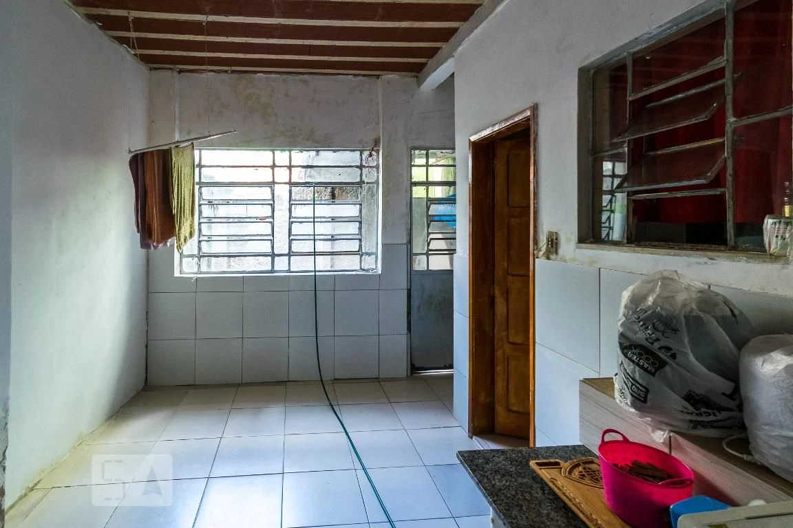 Furnished apartment with 2 bedrooms, 1 bathroom and gas stove — photo 12